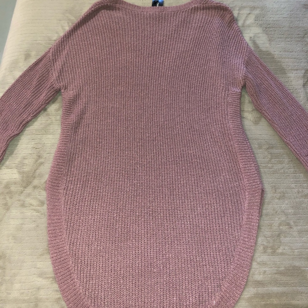 Sweater/shirt - Picture 2 of 2